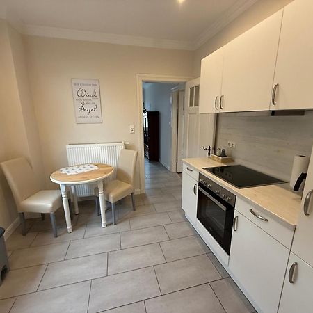 Ferienwohnung „Opa‘s Tohuus“mit Fahrrädern, Husum Husum  Exterior foto