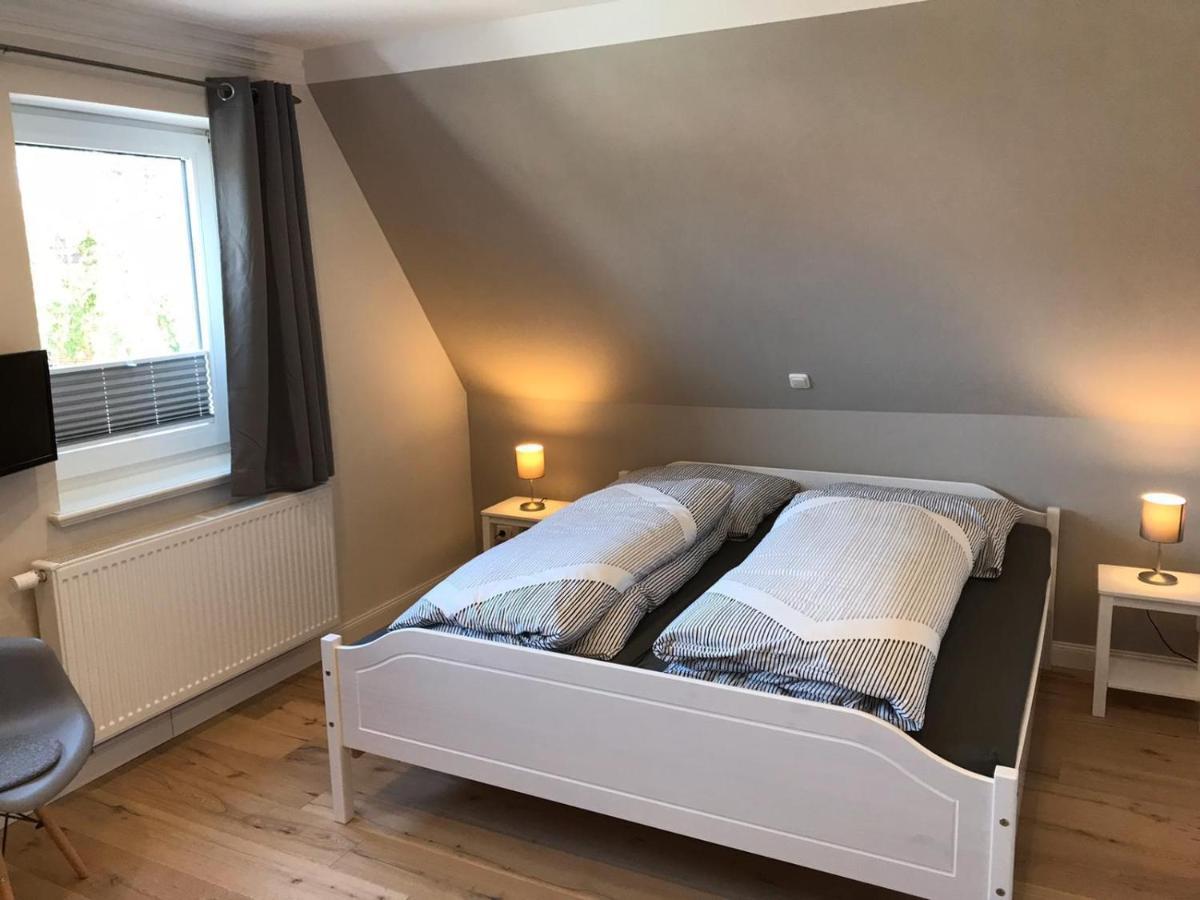 Ferienwohnung „Opa‘s Tohuus“mit Fahrrädern, Husum Husum  Exterior foto