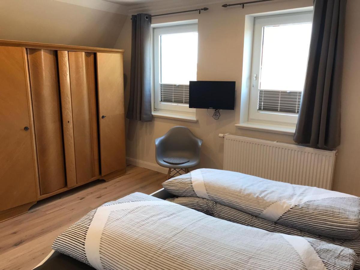Ferienwohnung „Opa‘s Tohuus“mit Fahrrädern, Husum Husum  Exterior foto